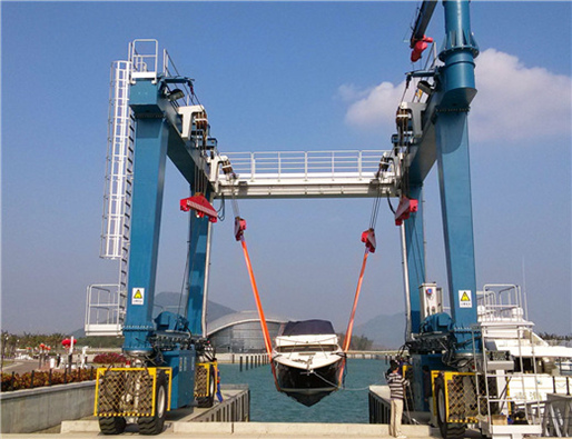 marine travel lift